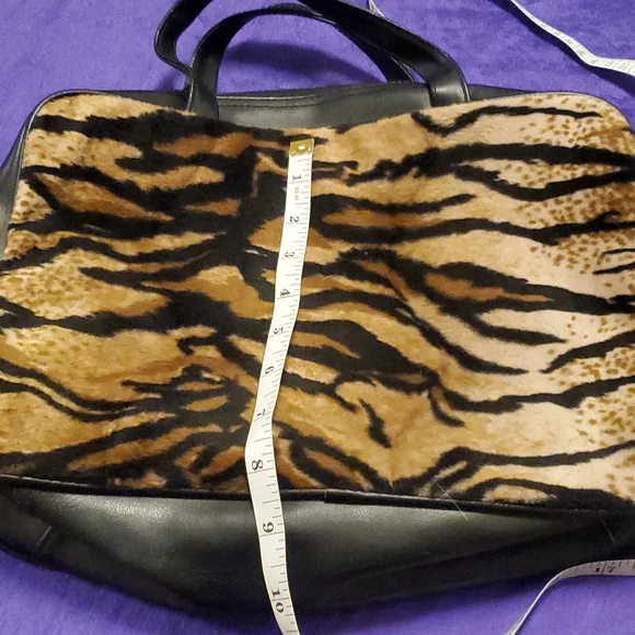 Lancome tiger print travel makeup cosmetic bag purse - Picture 8 of 8